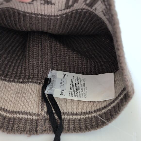 NWT Max Mara Women\'s 100% Wool Knit Cat Beanie Hat - Made in Italy Brown Neutral